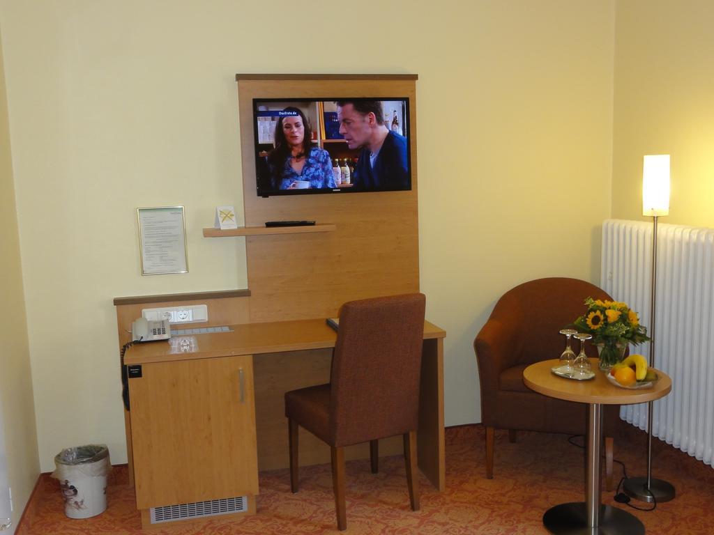 Vitalhotel Am Stadtpark Superior Бад-Гарцбург Экстерьер фото
