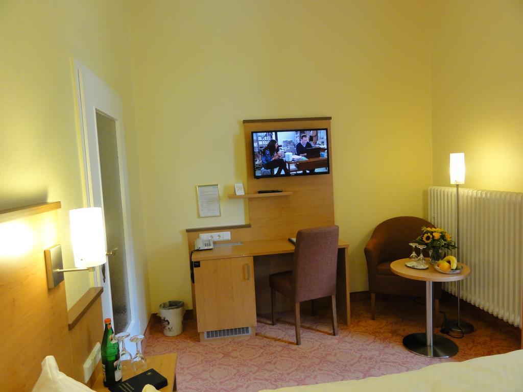 Vitalhotel Am Stadtpark Superior Бад-Гарцбург Экстерьер фото